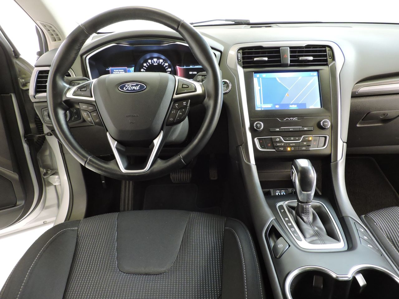 Ford Mondeo FORD MONDEO HIBRIDO 2.0 HEV TITANIUM 140CV - Foto 8