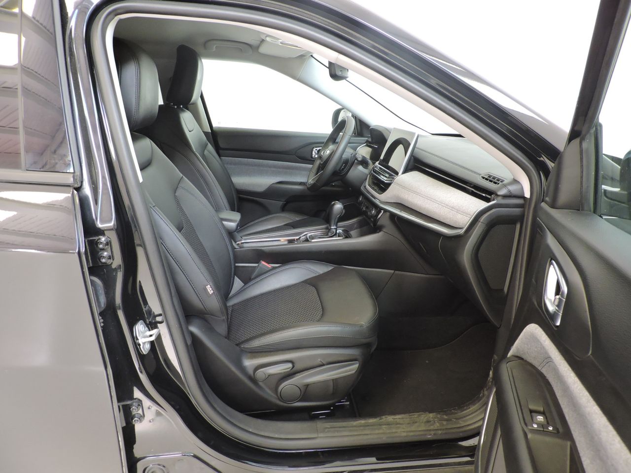 Jeep Compass Limited 1.3 Turbo 110 kW - Foto 10