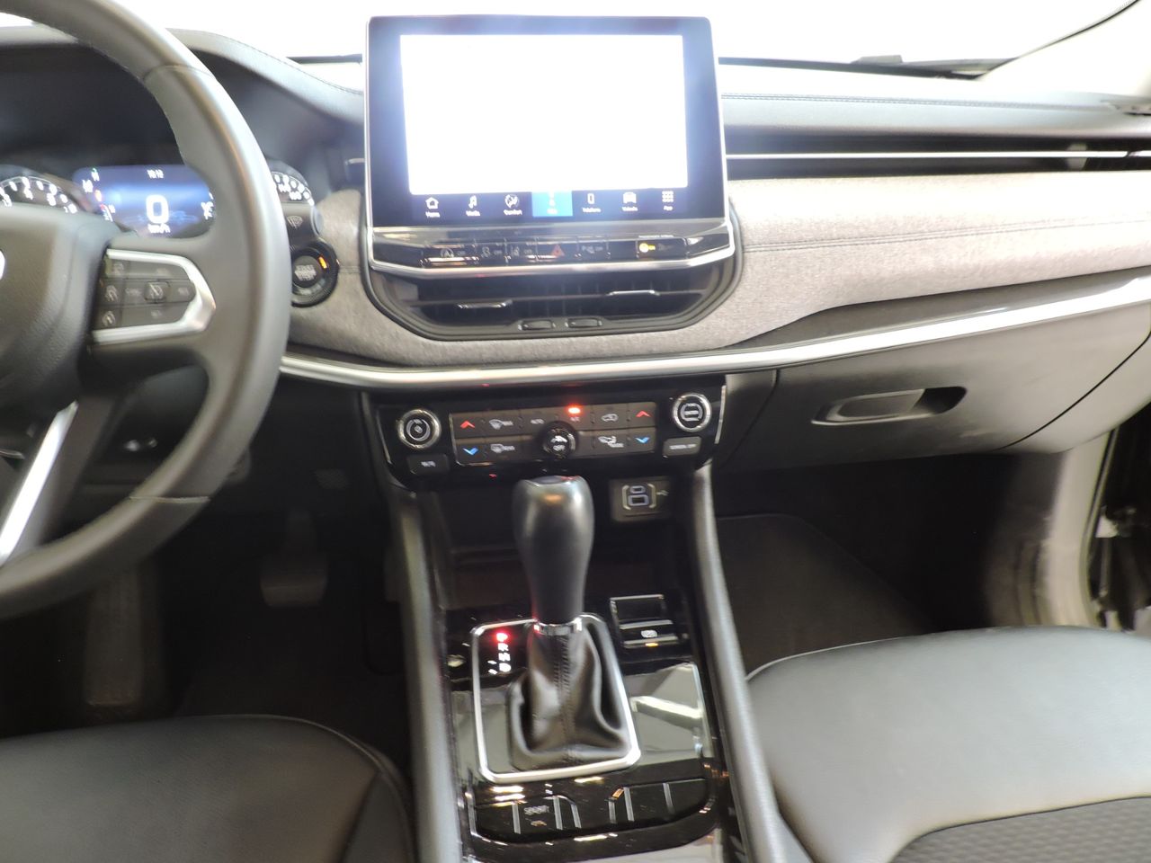 Jeep Compass Limited 1.3 Turbo 110 kW - Foto 16