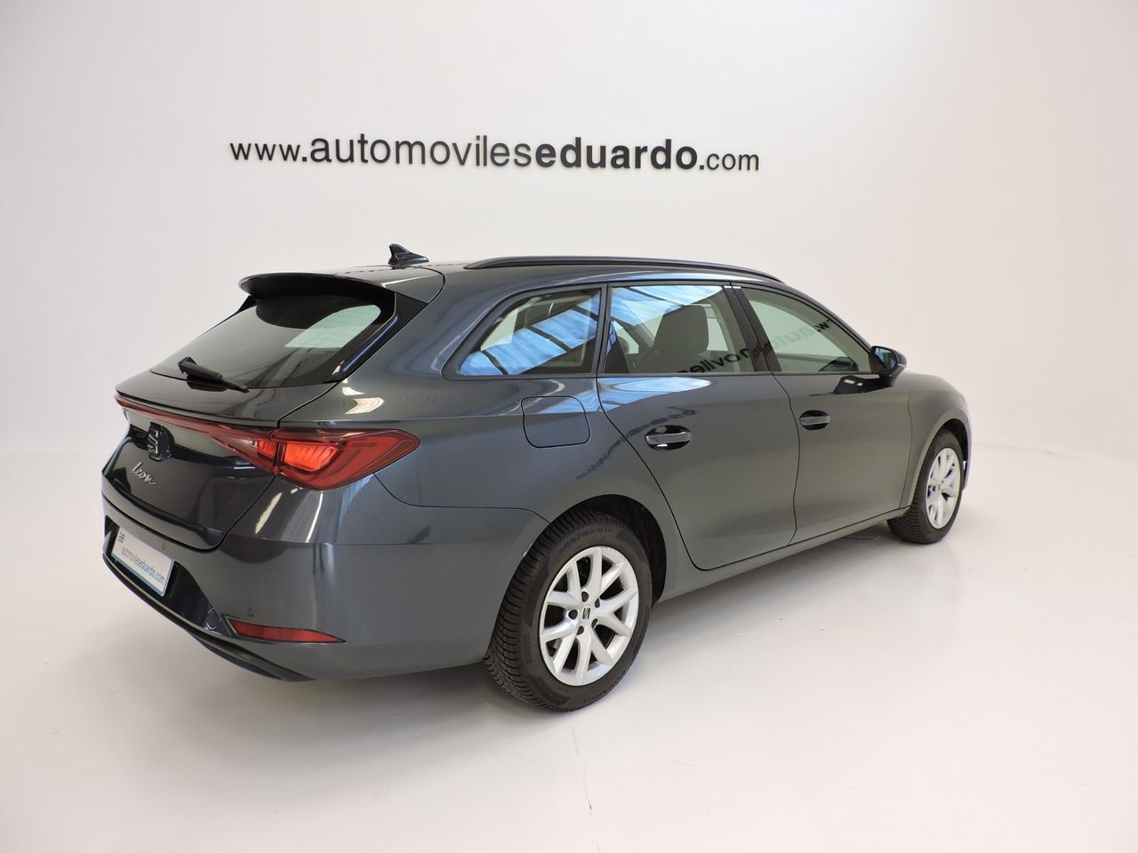 Seat Leon Leon Sportstourer 1.0 eTSI 81 KW - Foto 5
