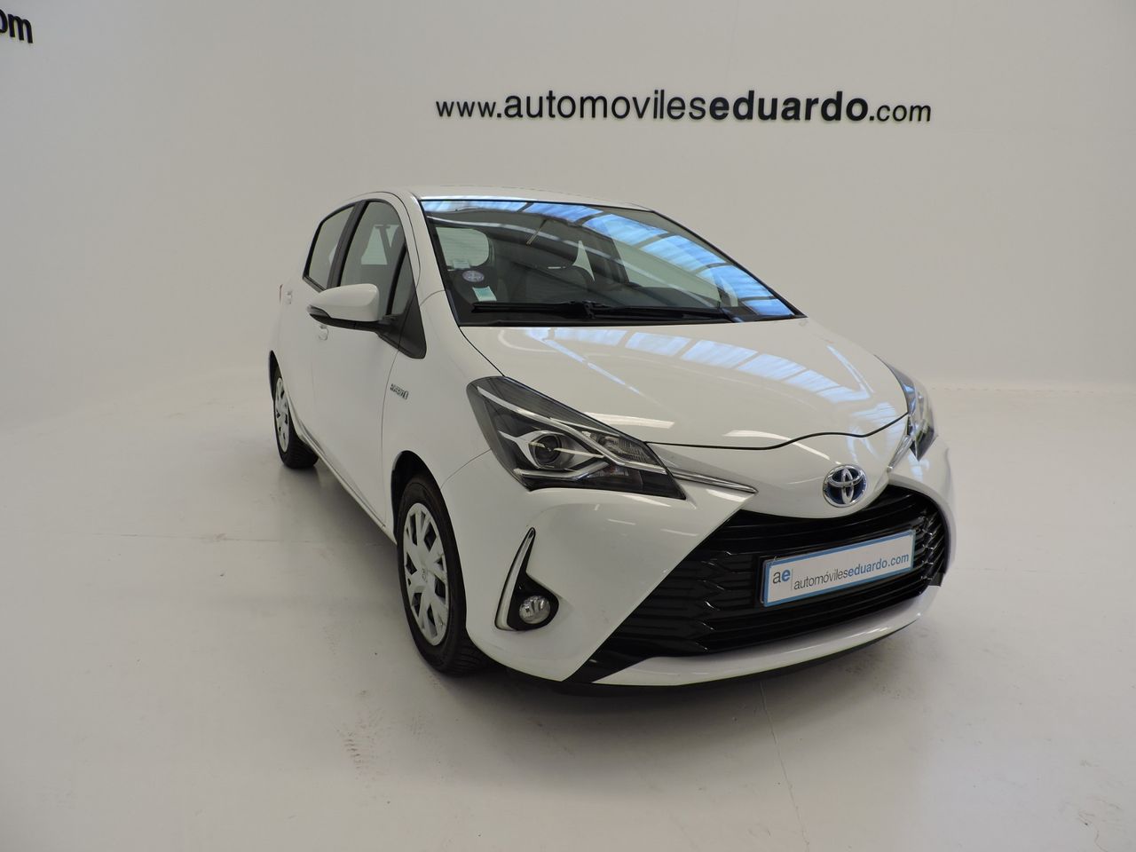 Toyota Yaris 5p 100H Active YARIS 1.5 VVT-I HYBRID BUSINESS - Foto 4