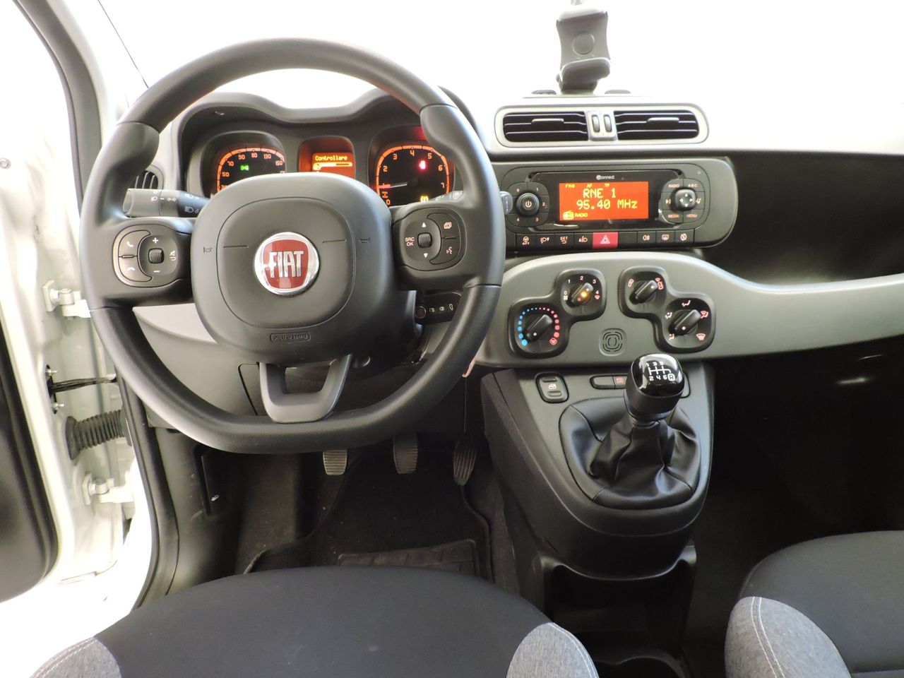 Fiat Panda 1.0 Hybrid 51 kW - Foto 8