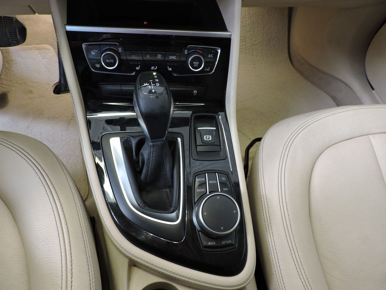 BMW Serie 2 Gran Tourer 218d Gran Tourer Aut. 7 plazas - Foto 14