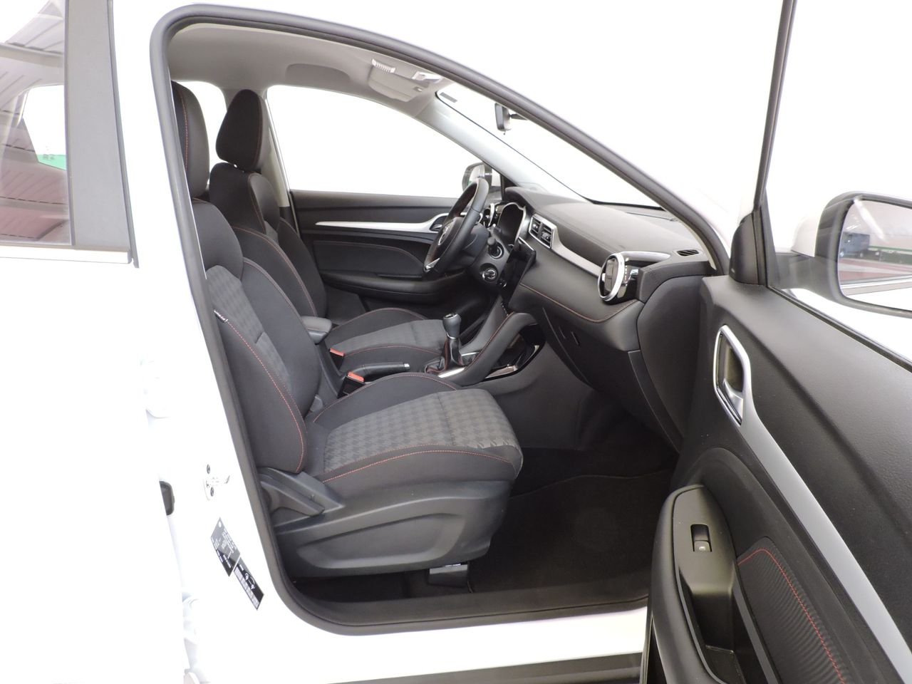 MG ZS Comfort 1.5 VTI-tech - Foto 14