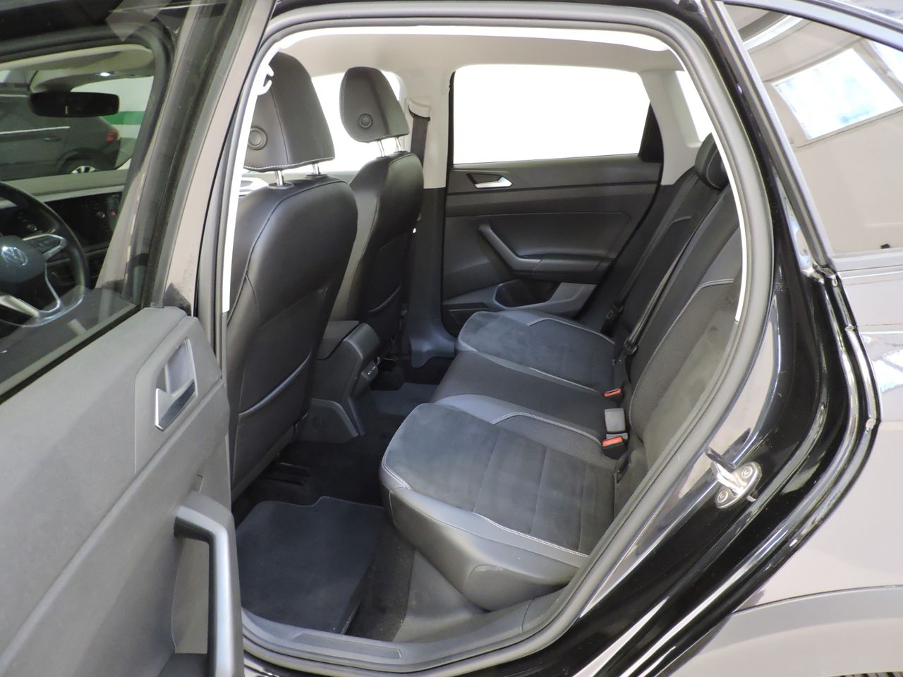 Volkswagen Taigo Life 1.0 TSI 81 kW 110CV STYLE - Foto 17
