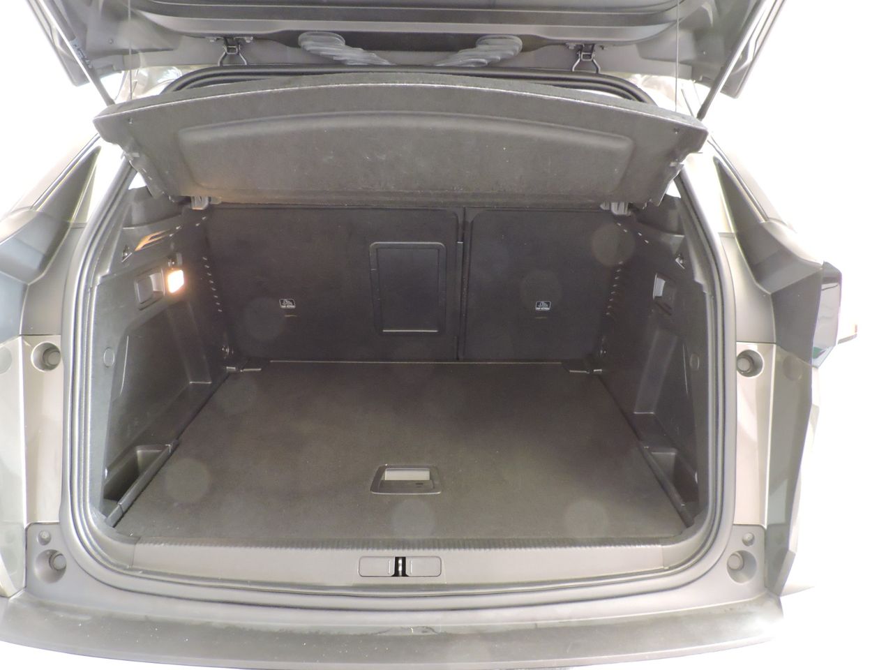 Peugeot 3008 Active BlueHDi 130 S&S EAT8 Business - Foto 17