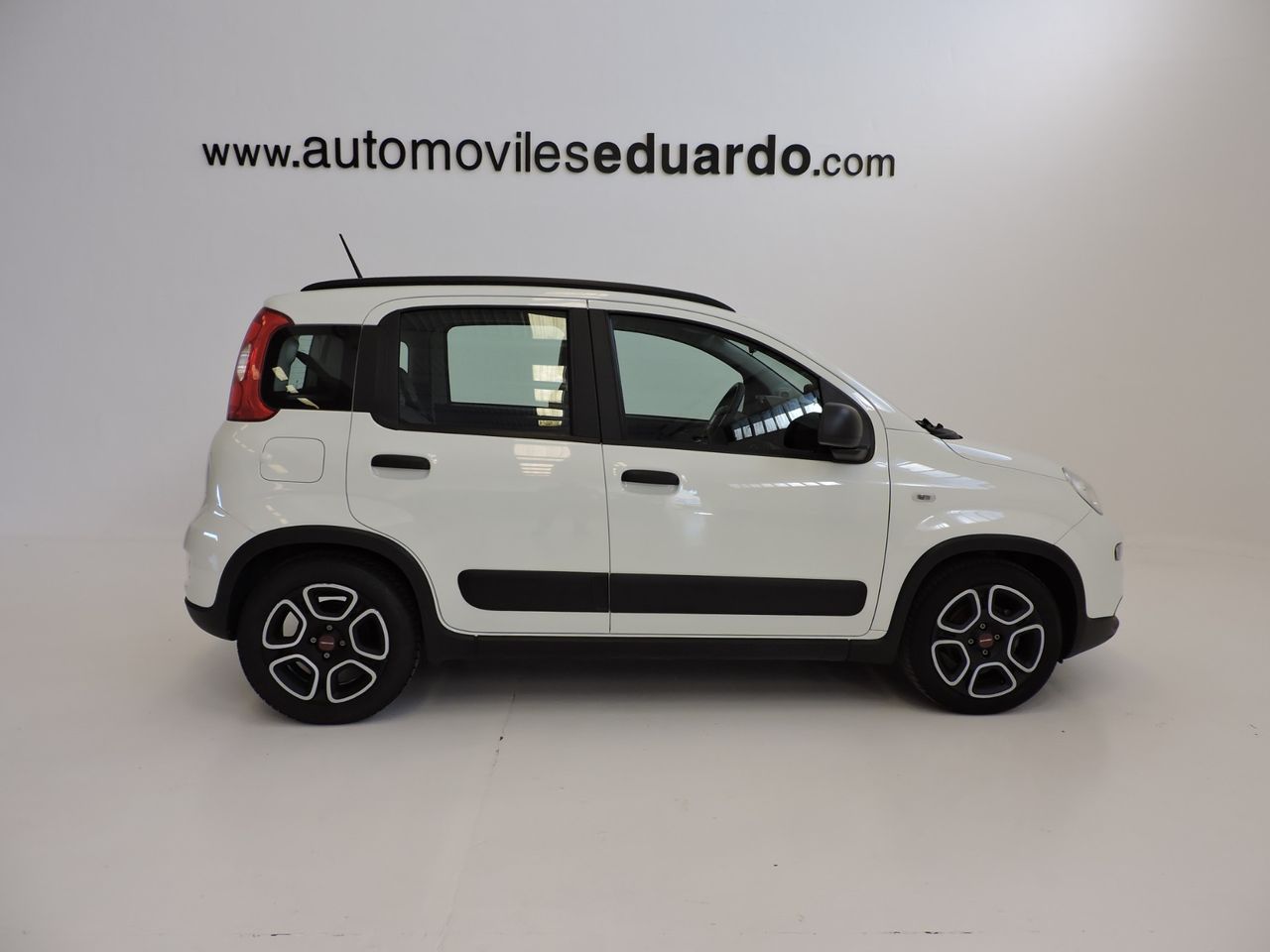Fiat Panda 1.0 Hybrid 51 kW 69cv S&S CITY LIFE - Foto 5
