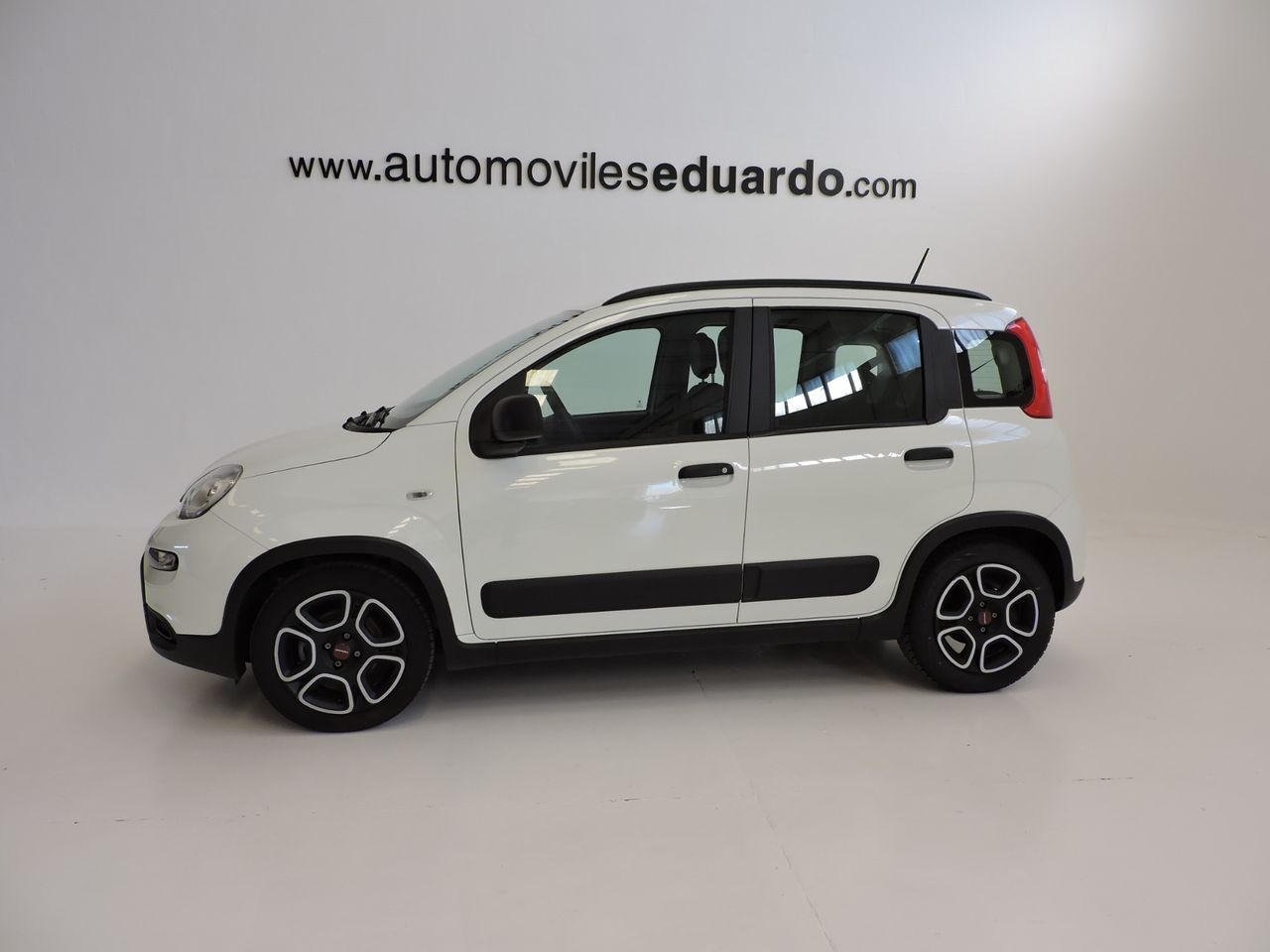 Fiat Panda 1.0 Hybrid 51 kW 69cv S&S CITY LIFE - Foto 6