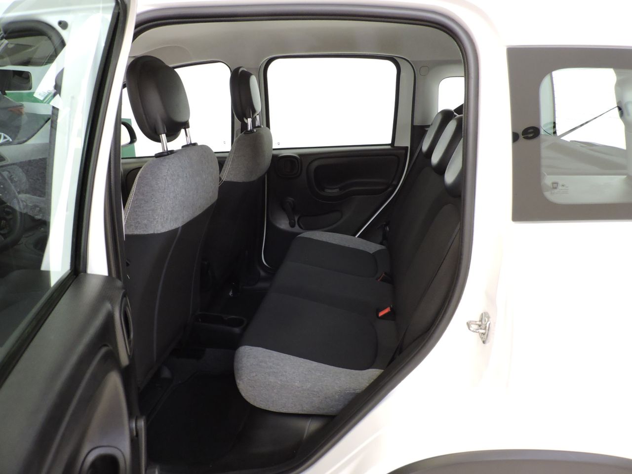 Fiat Panda 1.0 Hybrid 51 kW 69cv S&S CITY LIFE - Foto 13