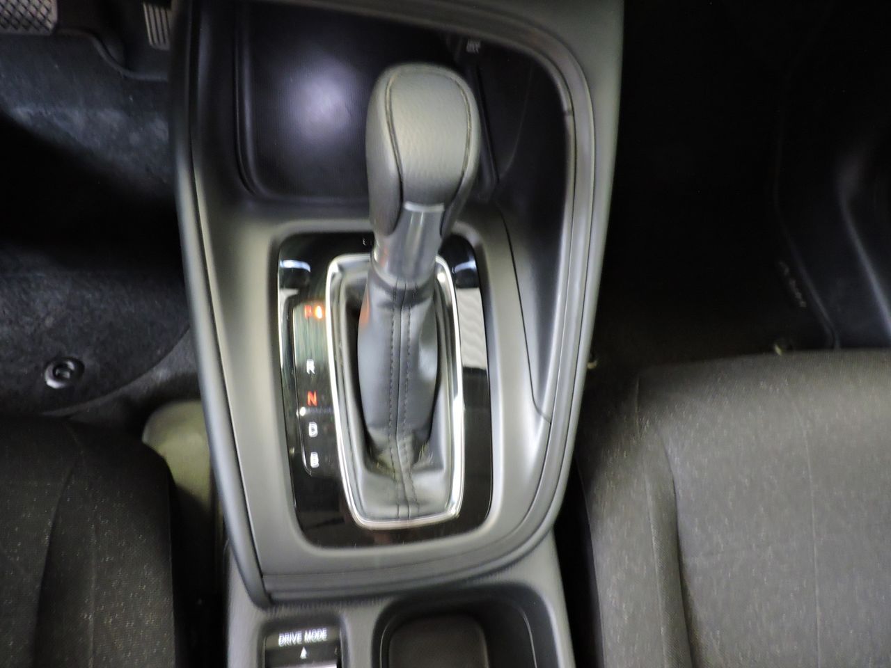 Honda HR-V 1.5 i-MMD Elegance - Foto 15