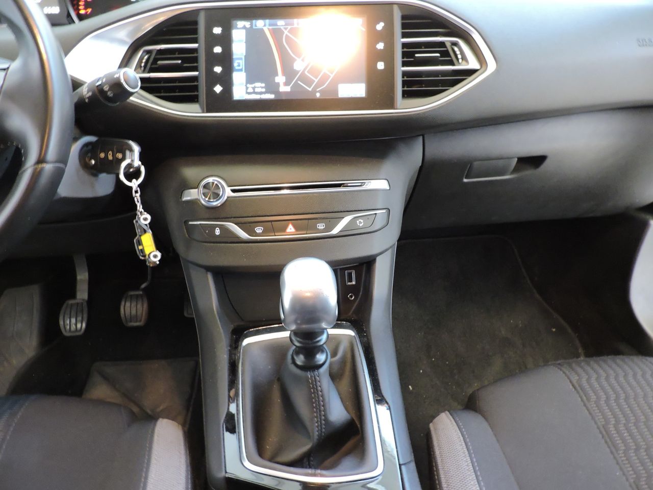 Peugeot 308 SW Style 1.2 PureTech 130 S&S - Foto 15