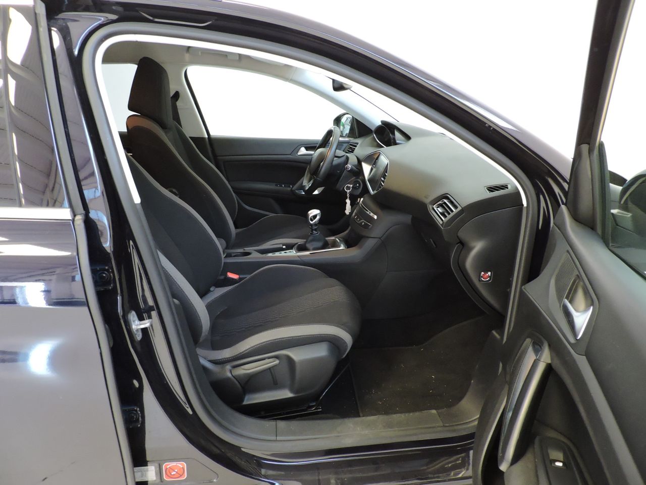 Peugeot 308 SW Style 1.2 PureTech 130 S&S - Foto 10
