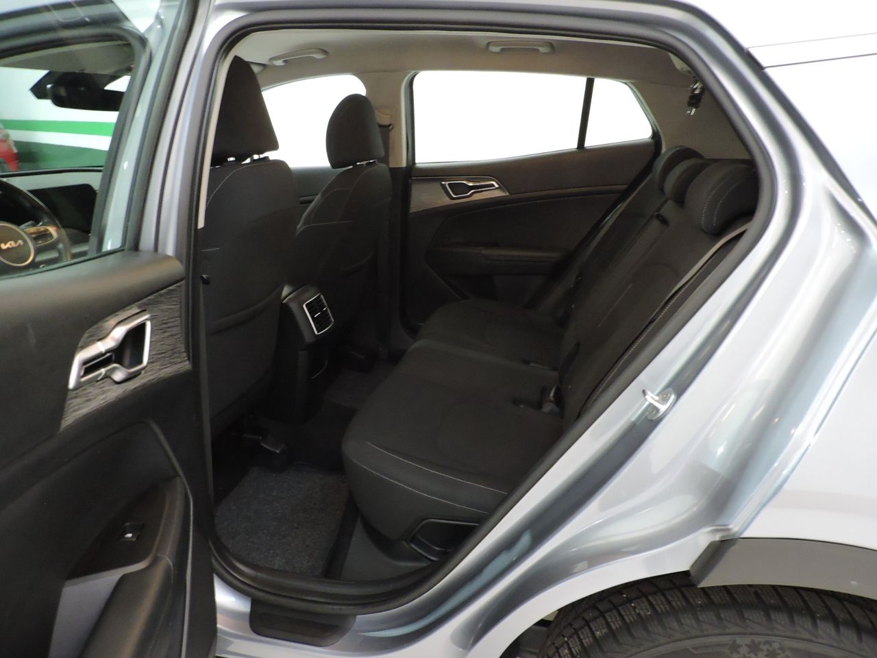 Kia Sportage Concept 1.6 CRDi MHEV 100 kW Business 2WD - Foto 14