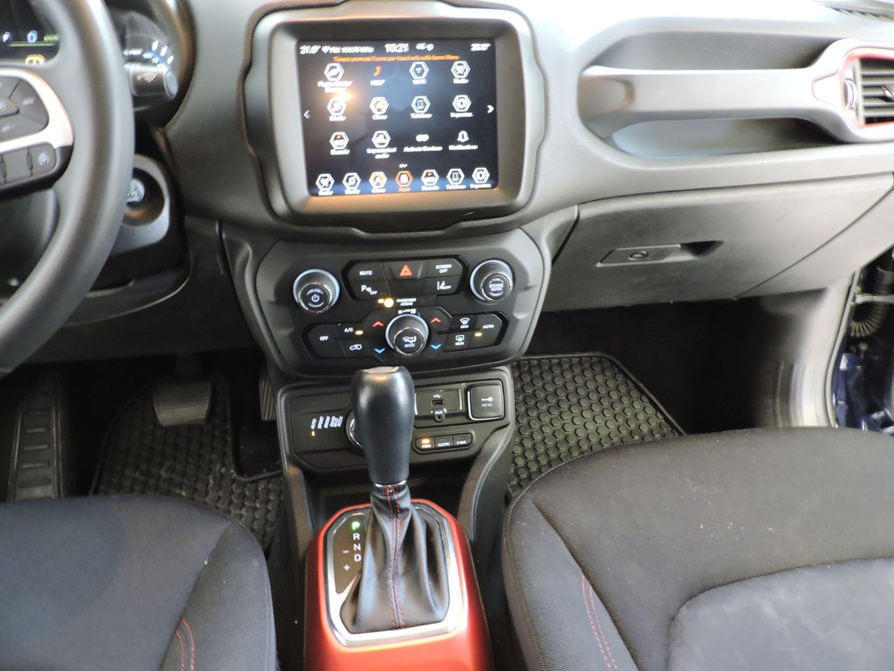 Jeep Renegade 4xe Trailhawk 176 kW 240CV AUTO. - Foto 10