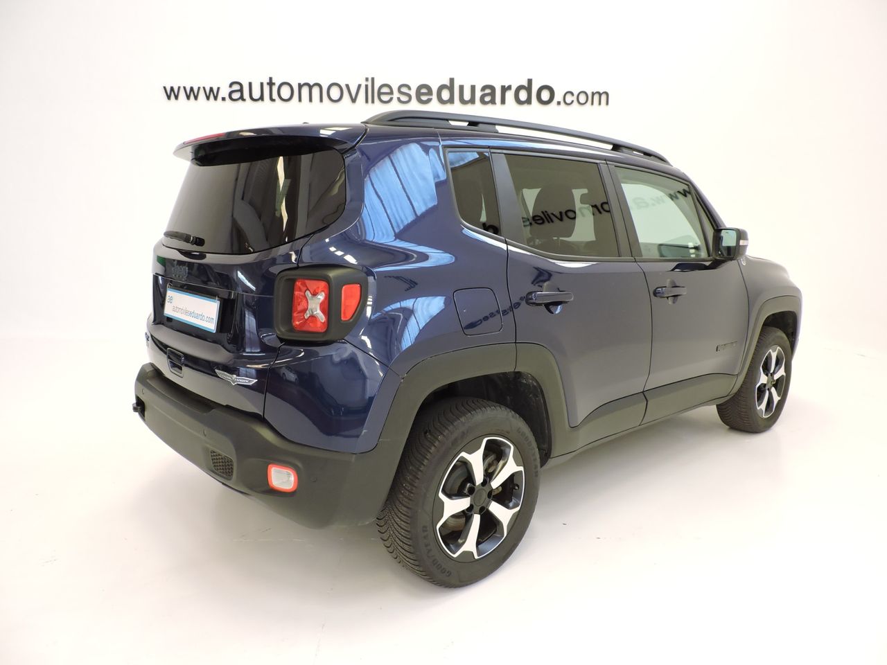 Jeep Renegade 4xe Trailhawk 176 kW 240CV AUTO. - Foto 5