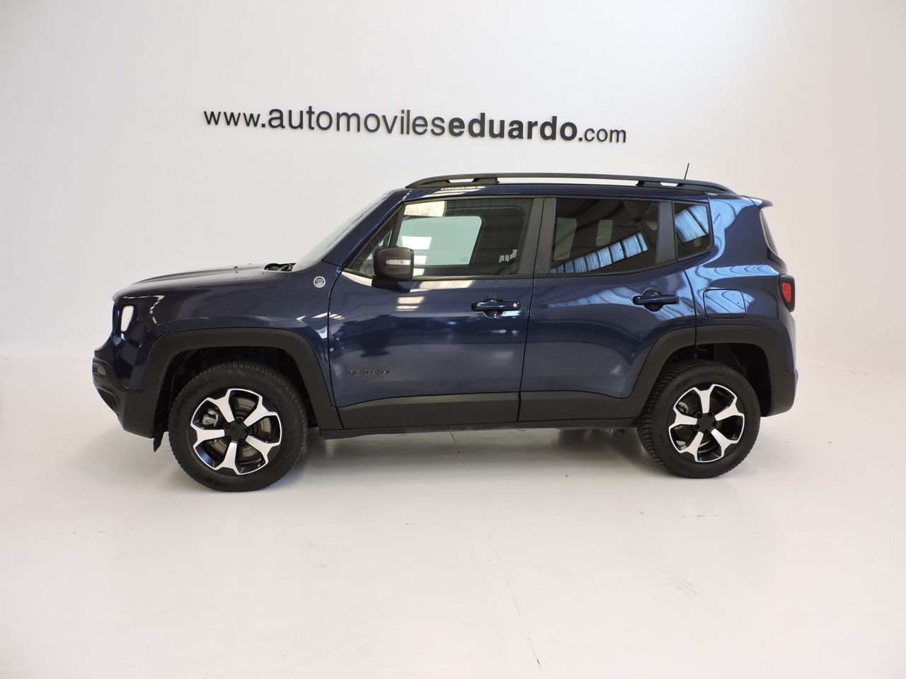 Jeep Renegade 4xe Trailhawk 176 kW 240CV AUTO. - Foto 7