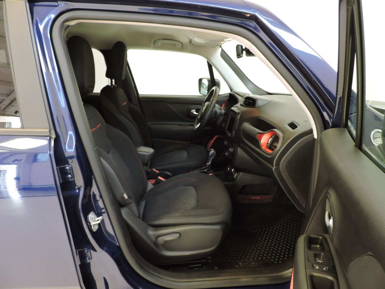 Jeep Renegade 4xe Trailhawk 176 kW 240CV AUTO. - Foto 14
