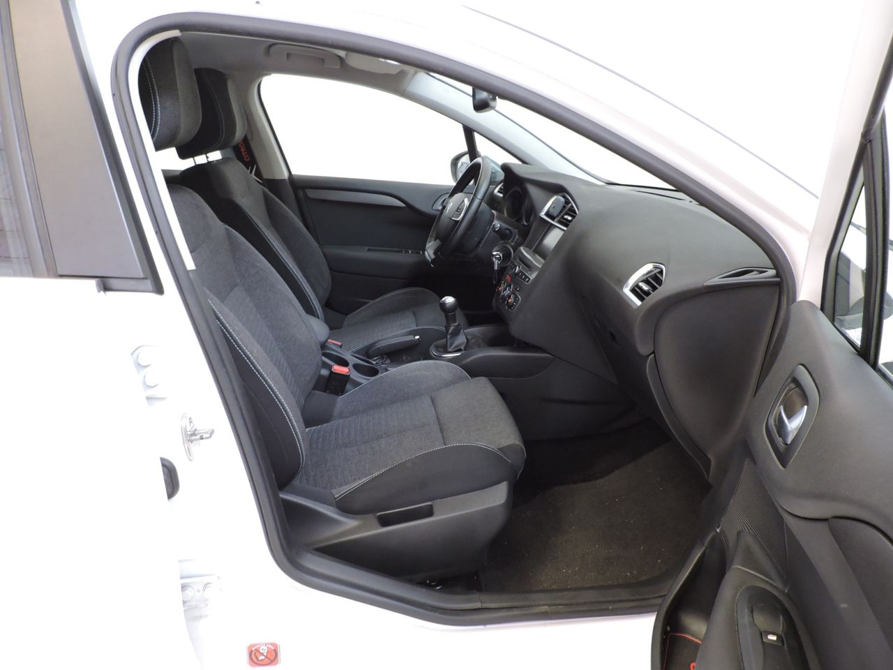 Citroën C4 BlueHDi 100 Feel Edition - Foto 10