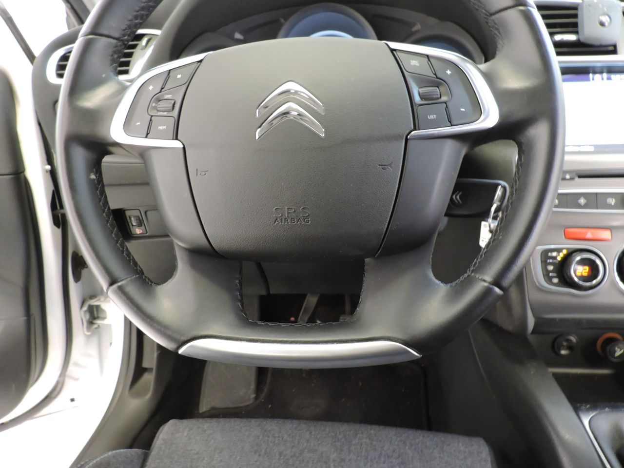 Citroën C4 BlueHDi 100 Feel Edition - Foto 12