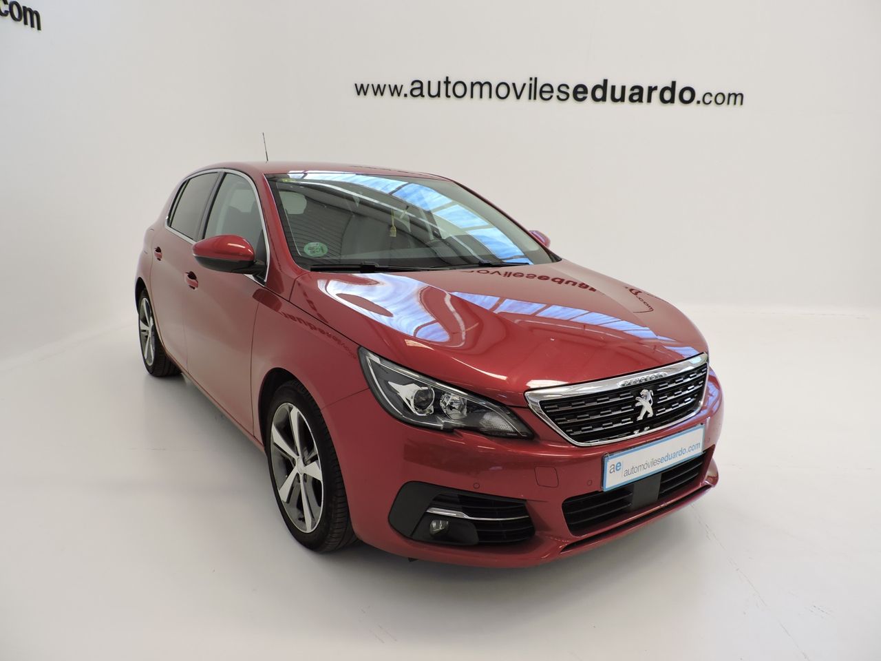 Peugeot 308 5p Allure 1.6 BlueHDi 100 - Foto 4