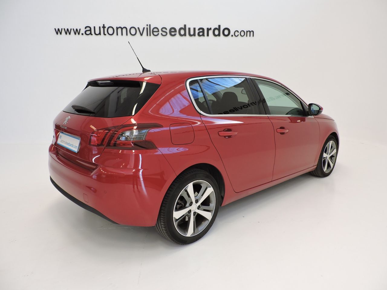 Peugeot 308 5p Allure 1.6 BlueHDi 100 - Foto 5