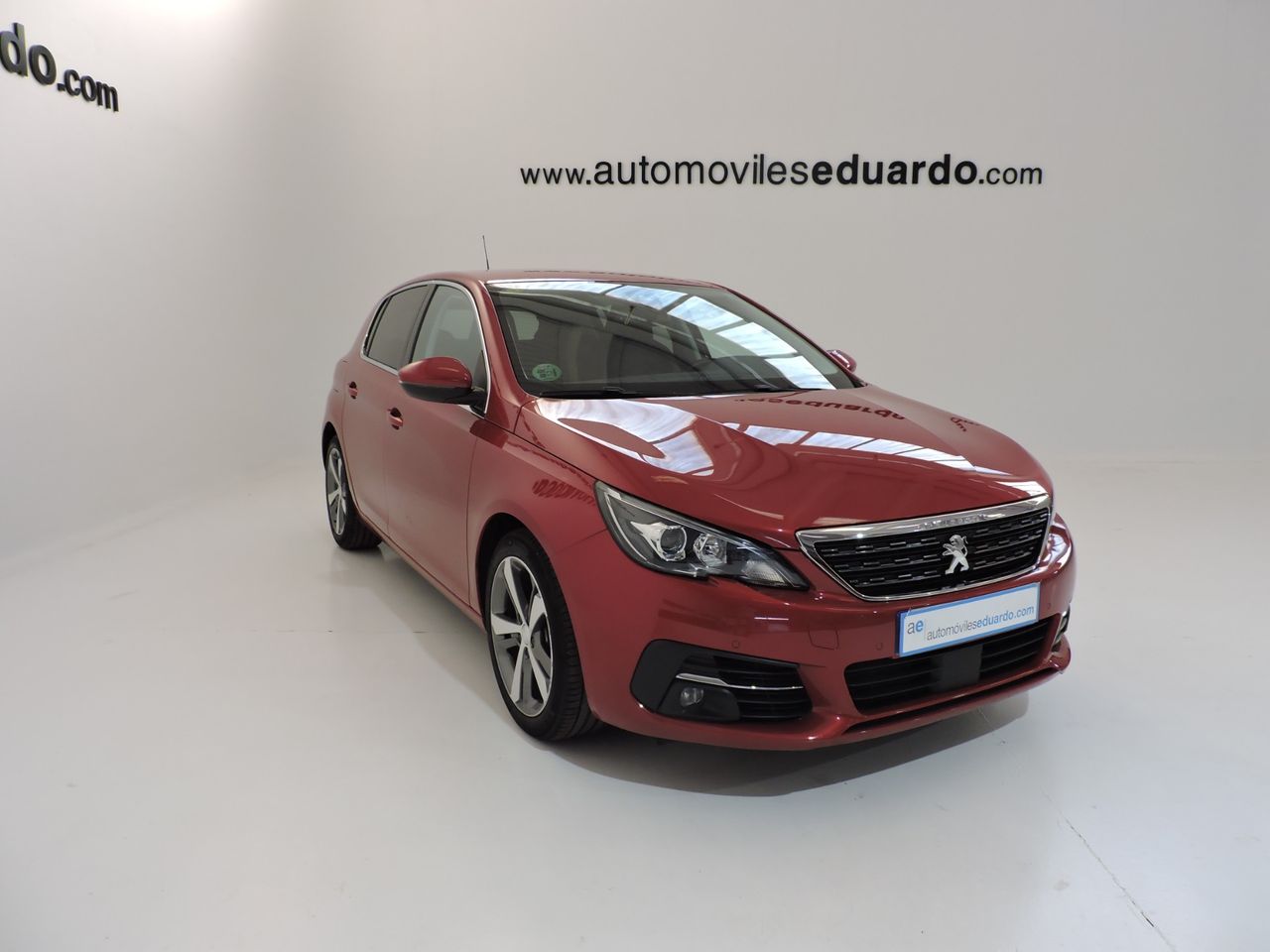 Peugeot 308 5p Allure 1.6 BlueHDi 100 - Foto 4
