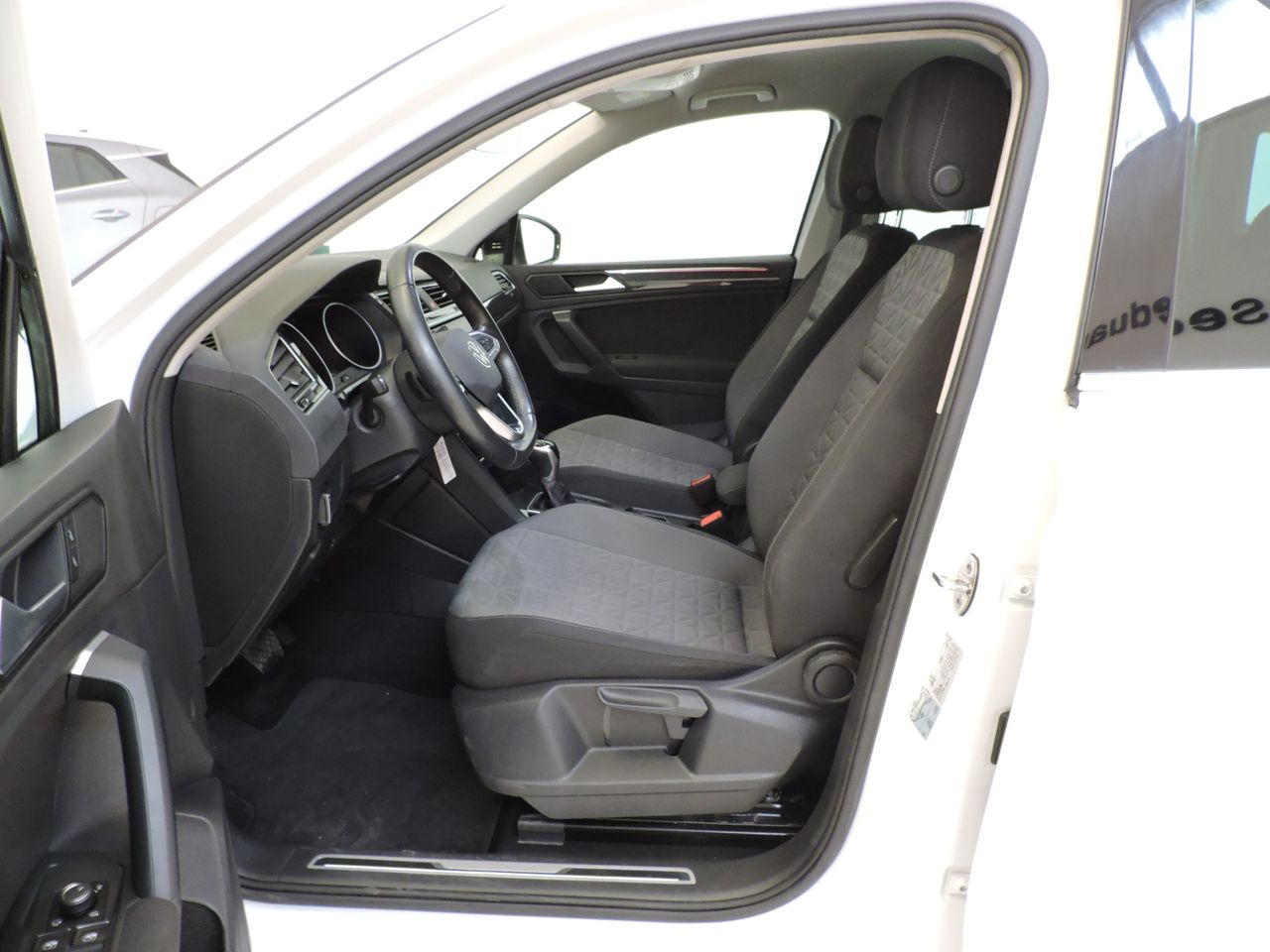 Volkswagen Tiguan Life 2.0 TDI 110 kW 4MOTION - Foto 9