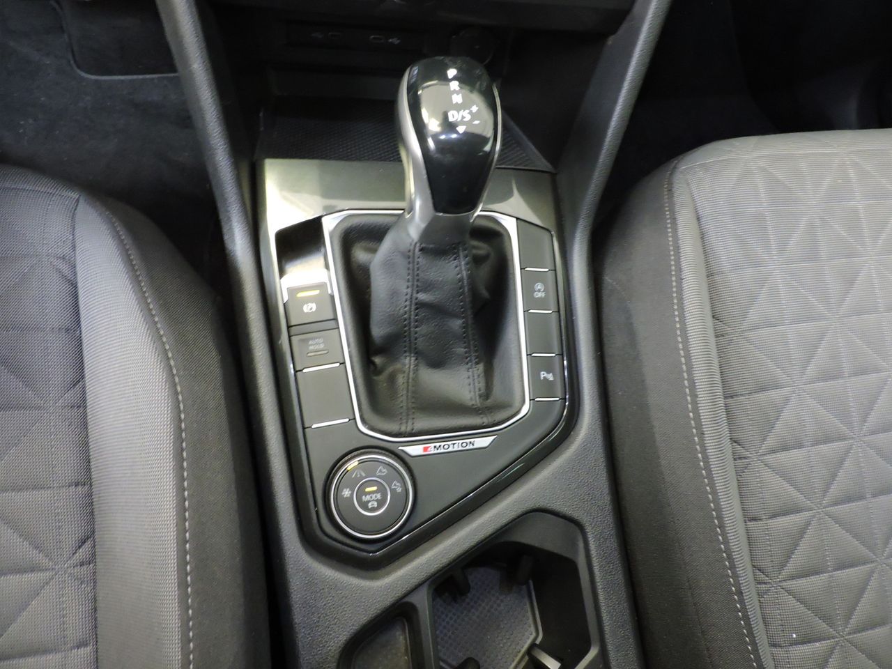 Volkswagen Tiguan Life 2.0 TDI 110 kW 4MOTION - Foto 13