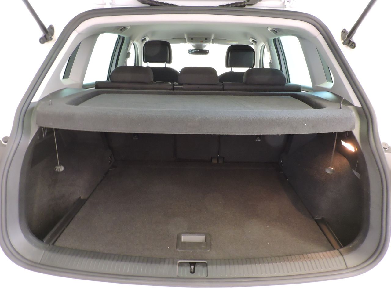 Volkswagen Tiguan Life 2.0 TDI 110 kW 4MOTION - Foto 16