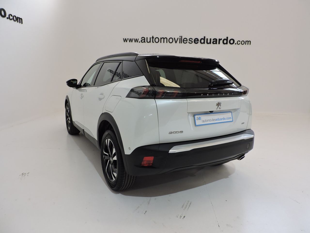 Peugeot 2008 GT BlueHDi 130 EAT8 - Foto 9