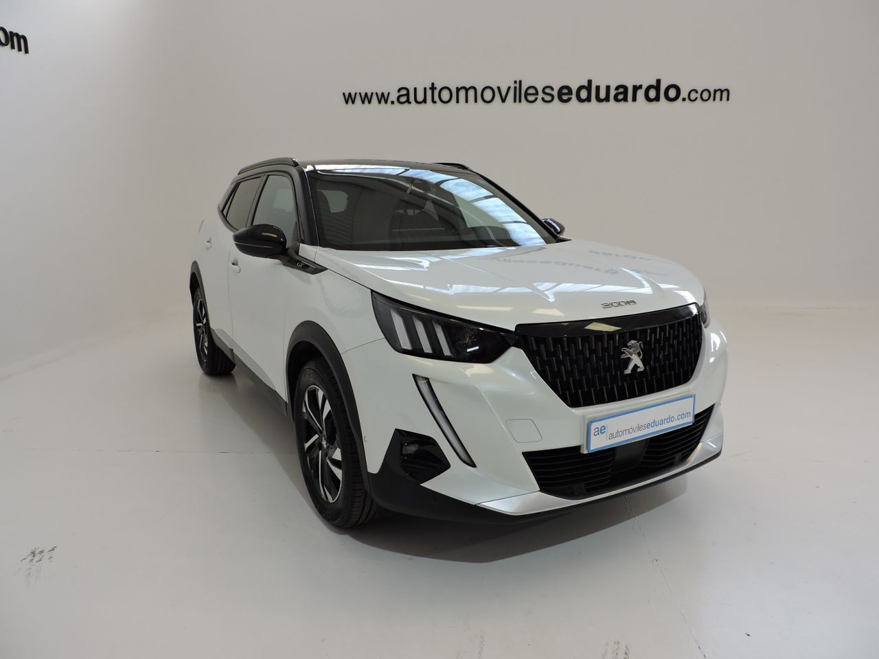 Peugeot 2008 GT BlueHDi 130 EAT8 - Foto 4