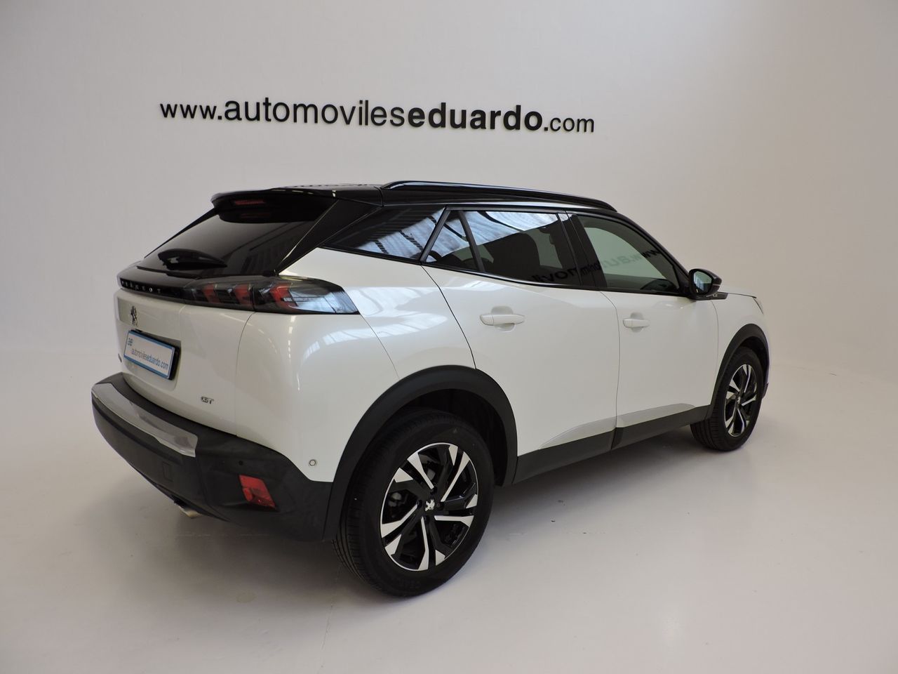 Peugeot 2008 GT BlueHDi 130 EAT8 - Foto 5