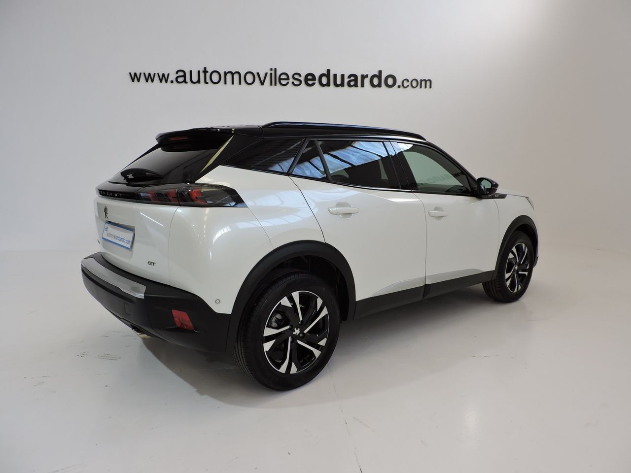 Peugeot 2008 GT BlueHDi 130 EAT8 - Foto 7