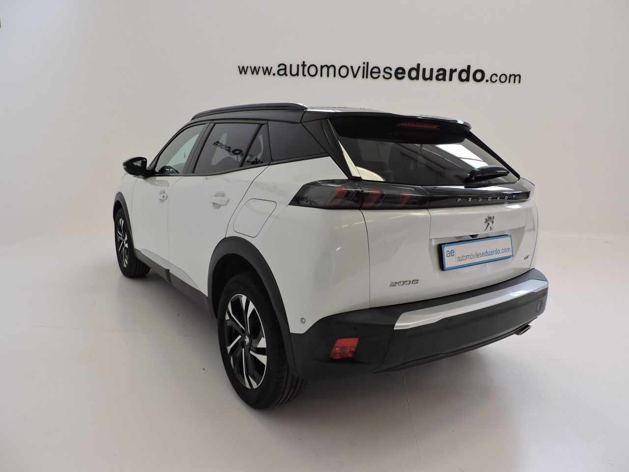 Peugeot 2008 GT BlueHDi 130 EAT8 - Foto 7
