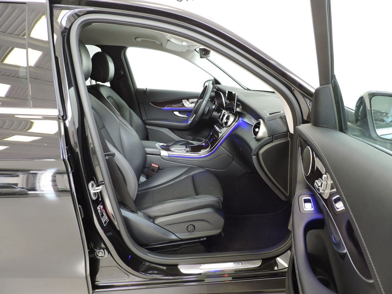Mercedes GLC 300 e 4MATIC BUSINESS LINE - Foto 17