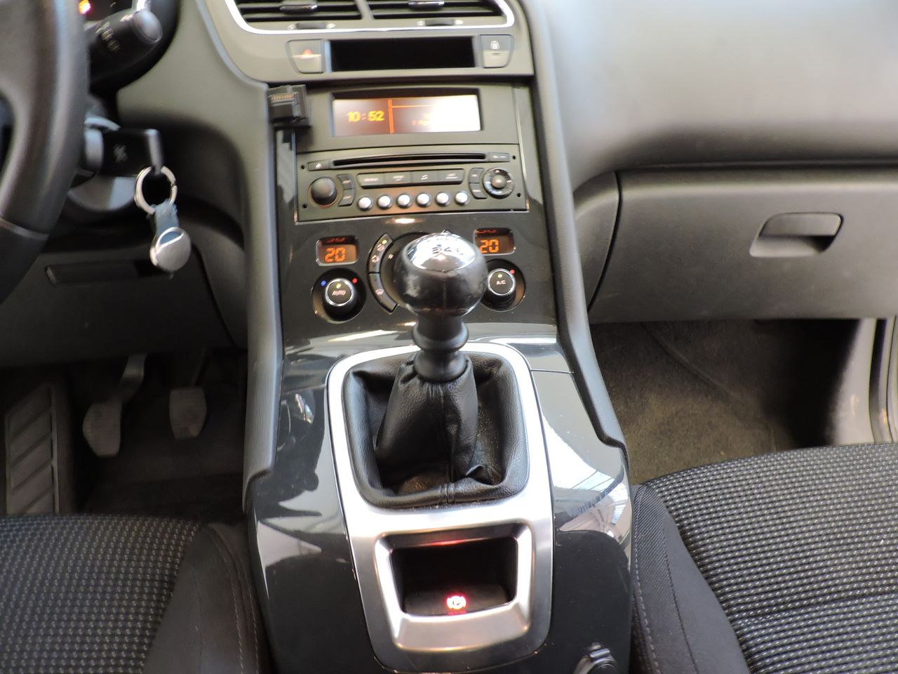 Peugeot 5008 Premium 1.6 HDi 112 FAP 7 plz - Foto 11