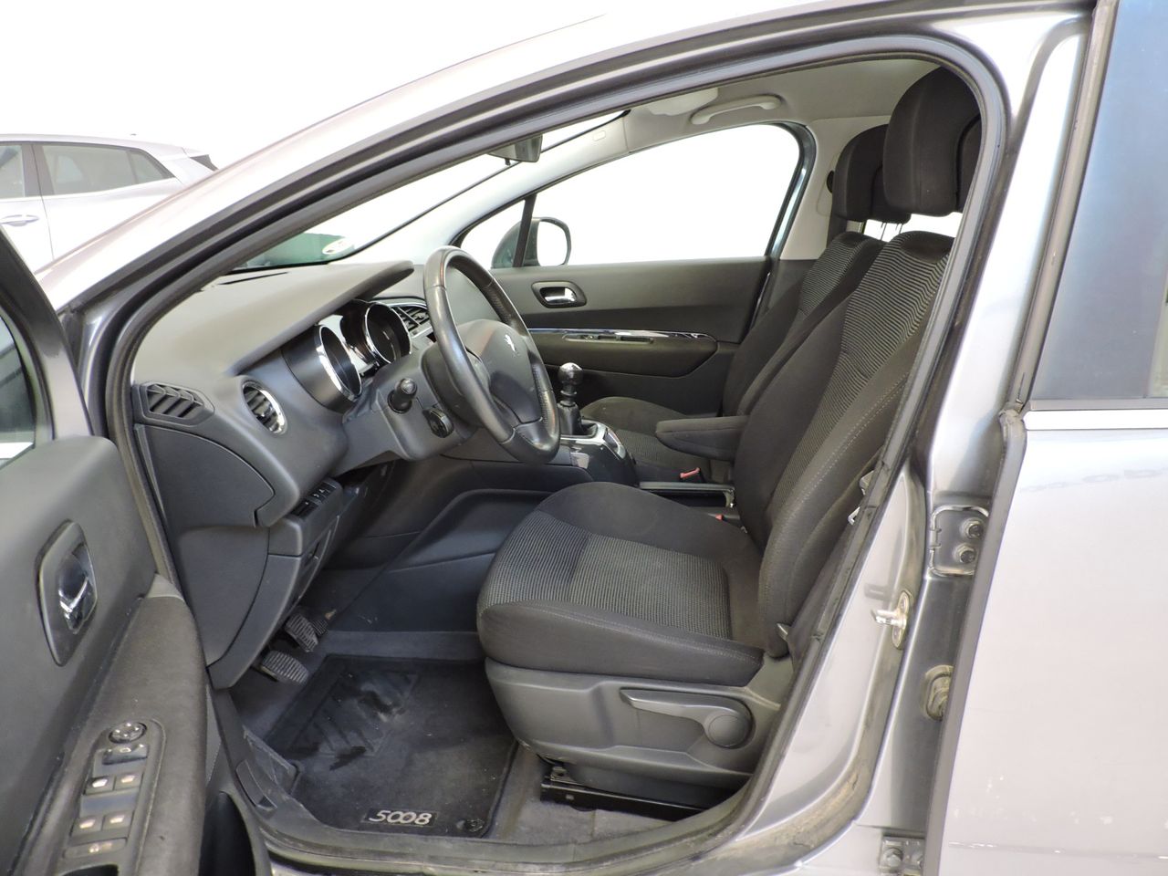 Peugeot 5008 Premium 1.6 HDi 112 FAP 7 plz - Foto 12