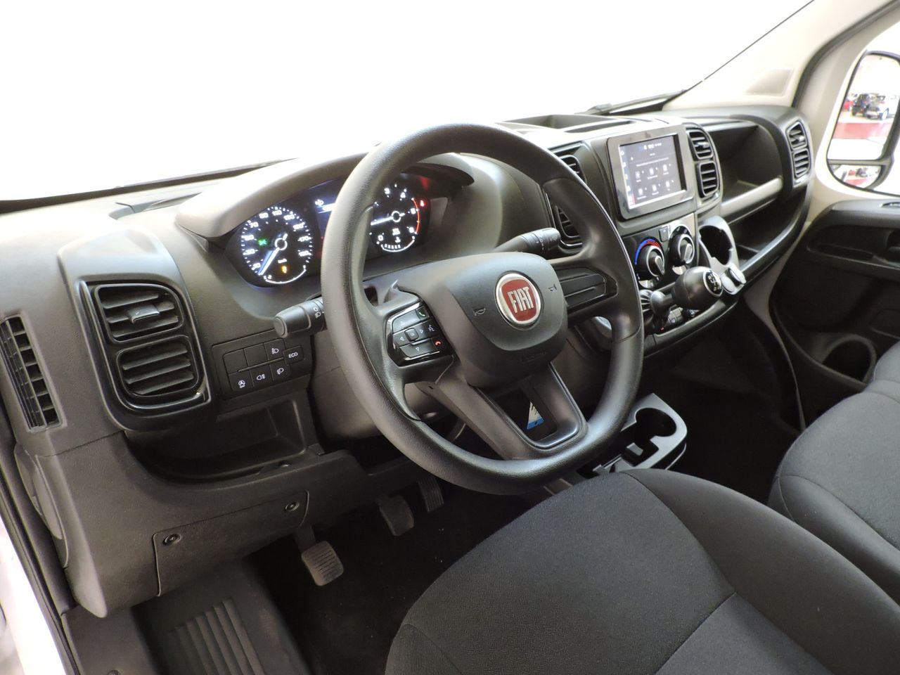 Fiat Ducato FG 33 MH2 2.2 MJT3 140CV - Foto 12