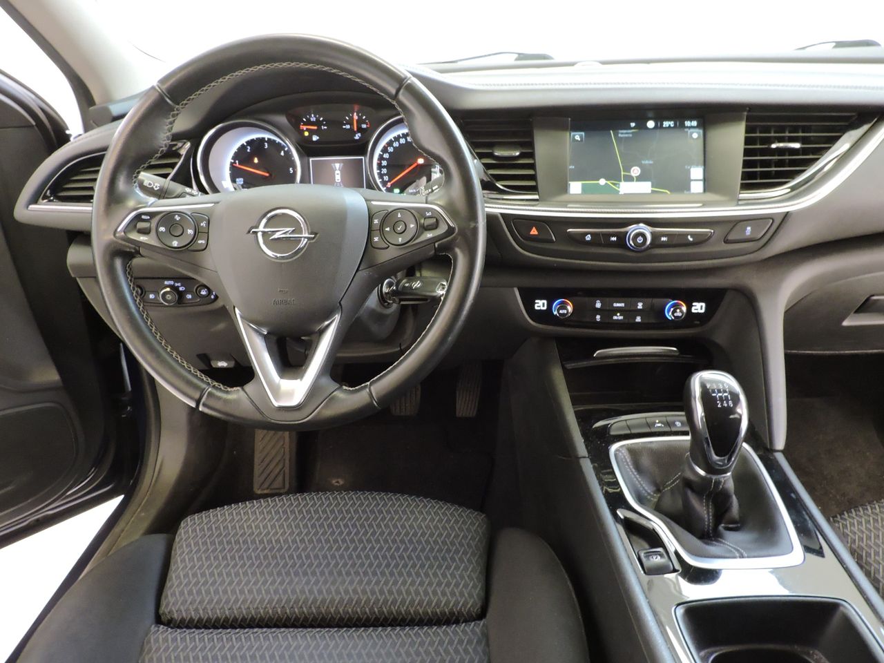 Opel Insignia Sports Tourer Business Edition 1.5D 90 kW 122cv - Foto 10