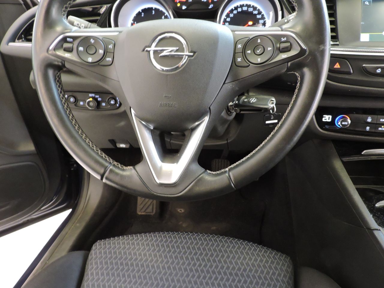 Opel Insignia Sports Tourer Business Edition 1.5D 90 kW 122cv - Foto 11