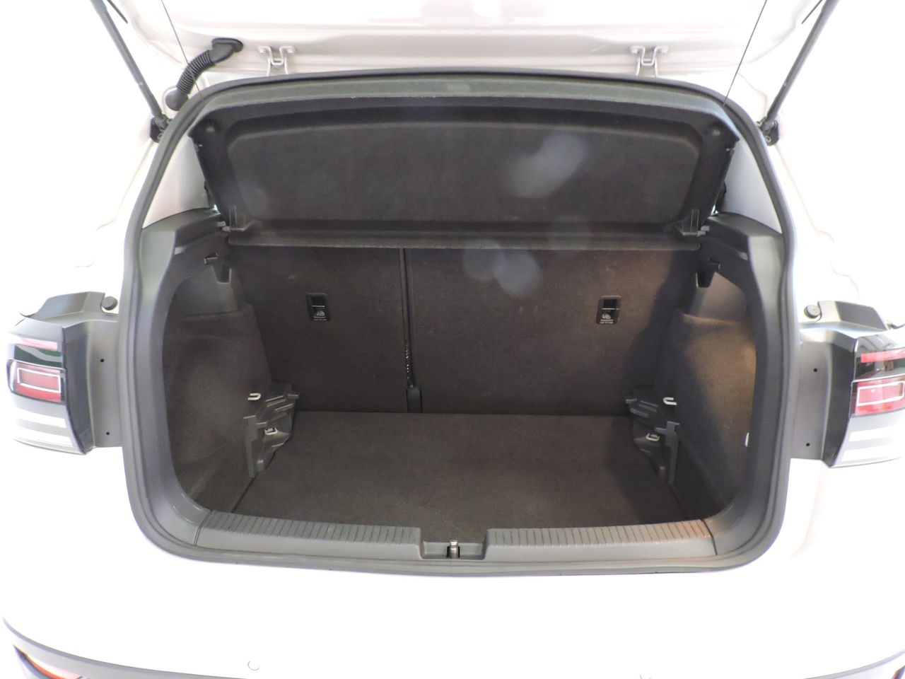 Volkswagen T-Cross Advance 1.0 TSI 81 kW - Foto 16