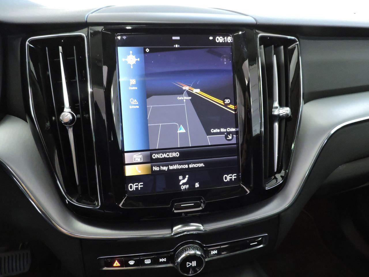Volvo XC60 Momentum Pro B4 Diesel Aut. - Foto 17