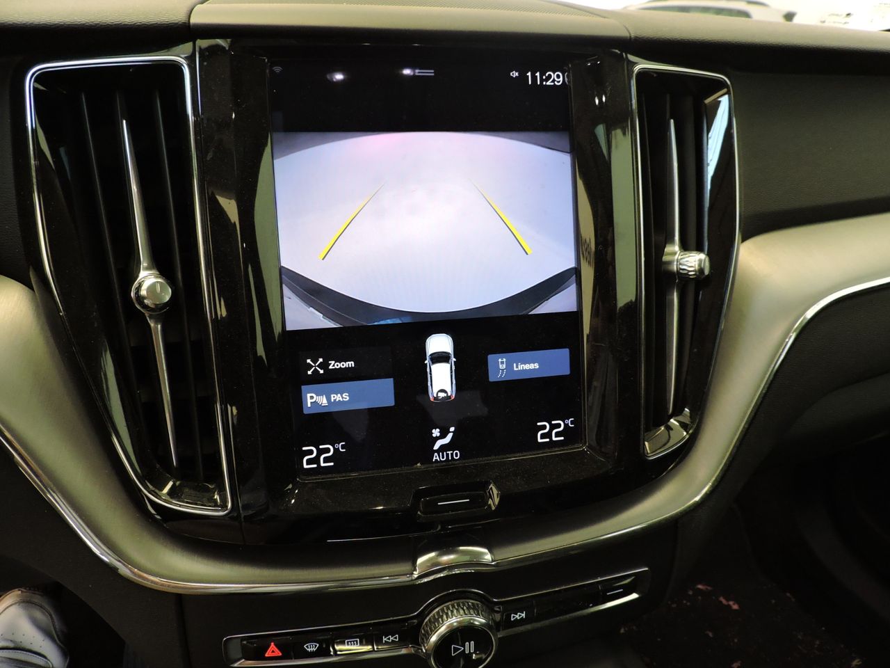 Volvo XC60 Momentum Pro B4 Diesel Aut. - Foto 13