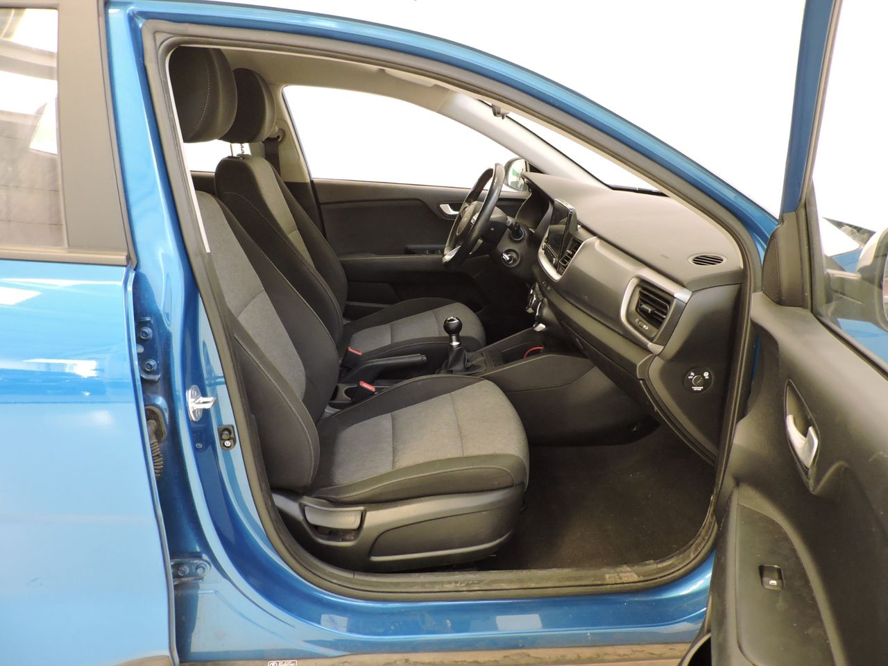 Kia Stonic 1.2 DPi 62 kW - Foto 15