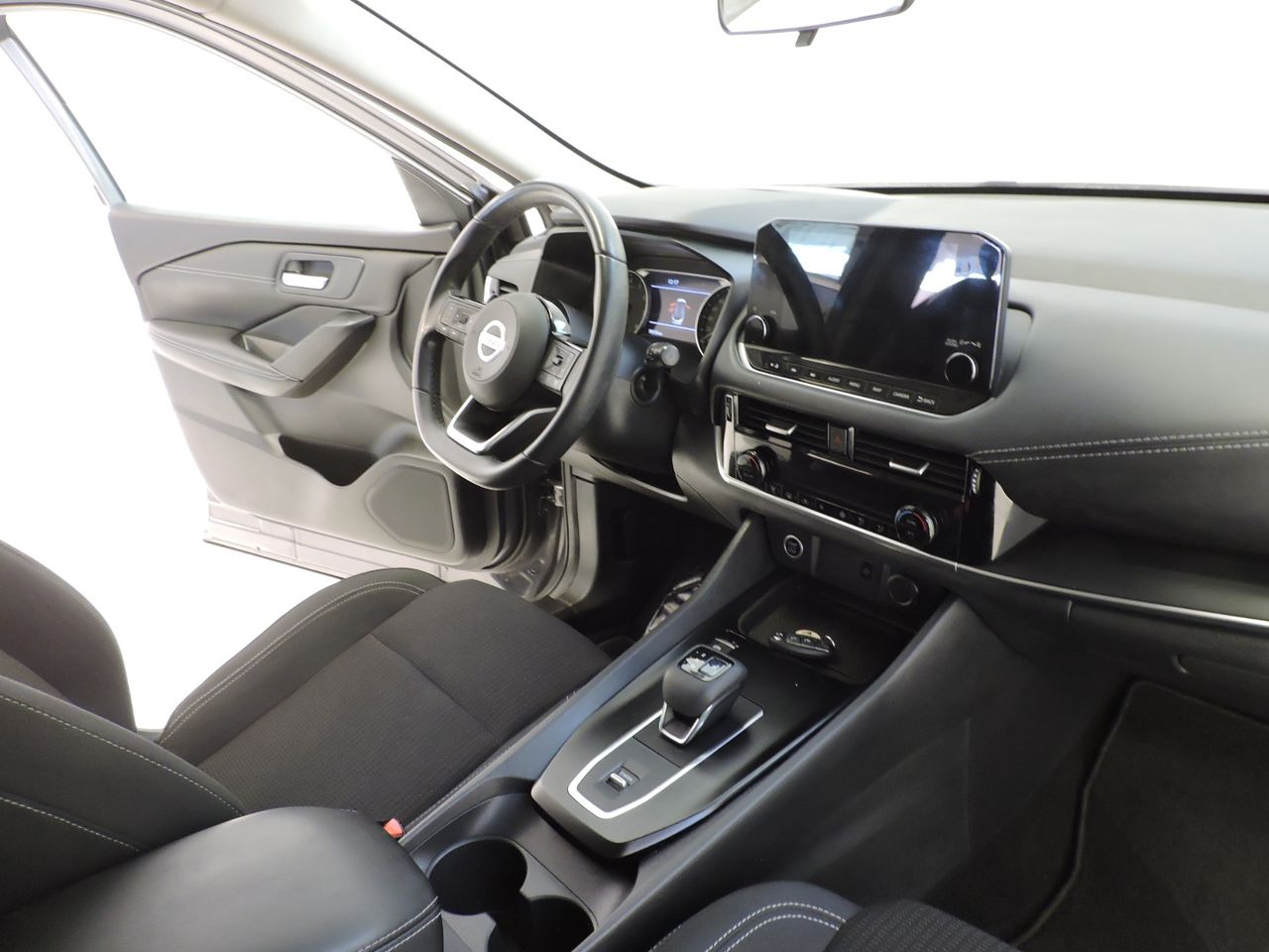 Nissan Qashqai DIG-T 116 kW 1.3 MHEV Business Xtronic - Foto 15