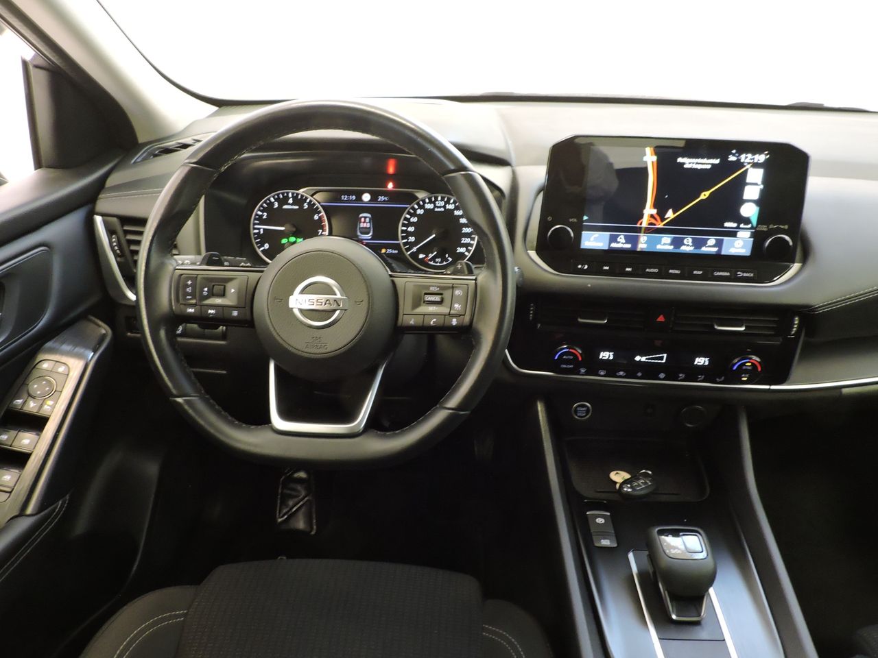 Nissan Qashqai DIG-T 116 kW 1.3 MHEV Business Xtronic - Foto 10
