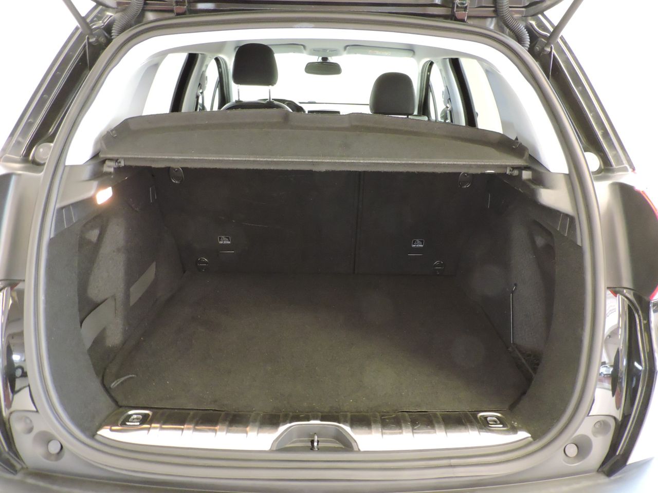 Peugeot 2008 Allure 1.6 BlueHDi 120 S&S - Foto 18
