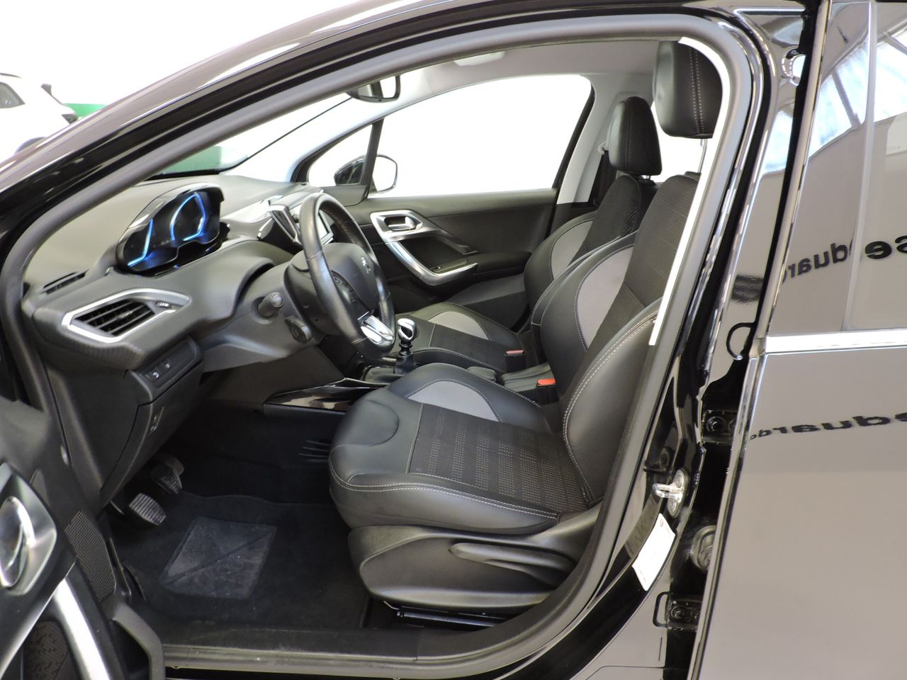 Peugeot 2008 Allure 1.6 BlueHDi 120 S&S - Foto 15