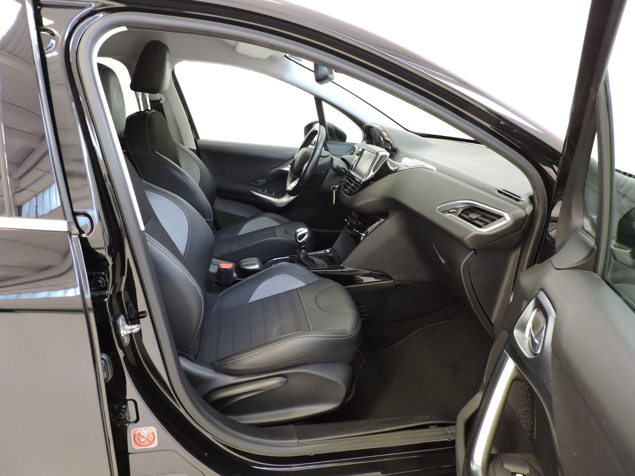 Peugeot 2008 Allure 1.6 BlueHDi 120 S&S - Foto 16