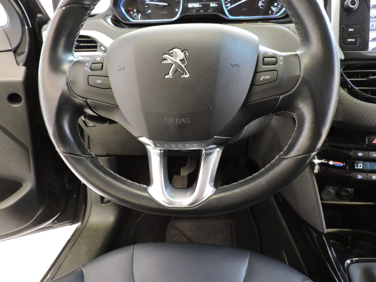 Peugeot 2008 Allure 1.6 BlueHDi 120 S&S - Foto 12